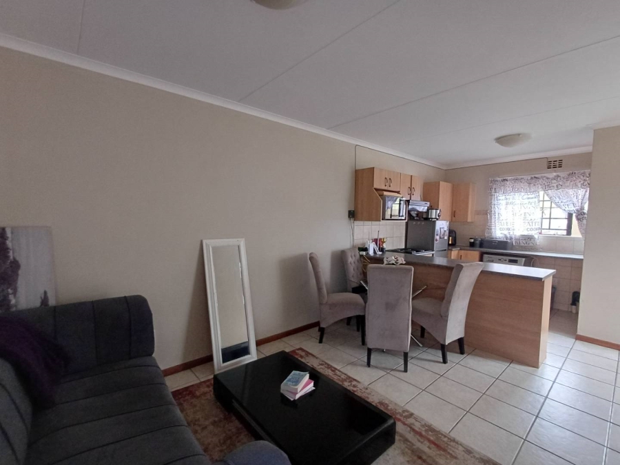 2 Bedroom Property for Sale in Hillside Free State